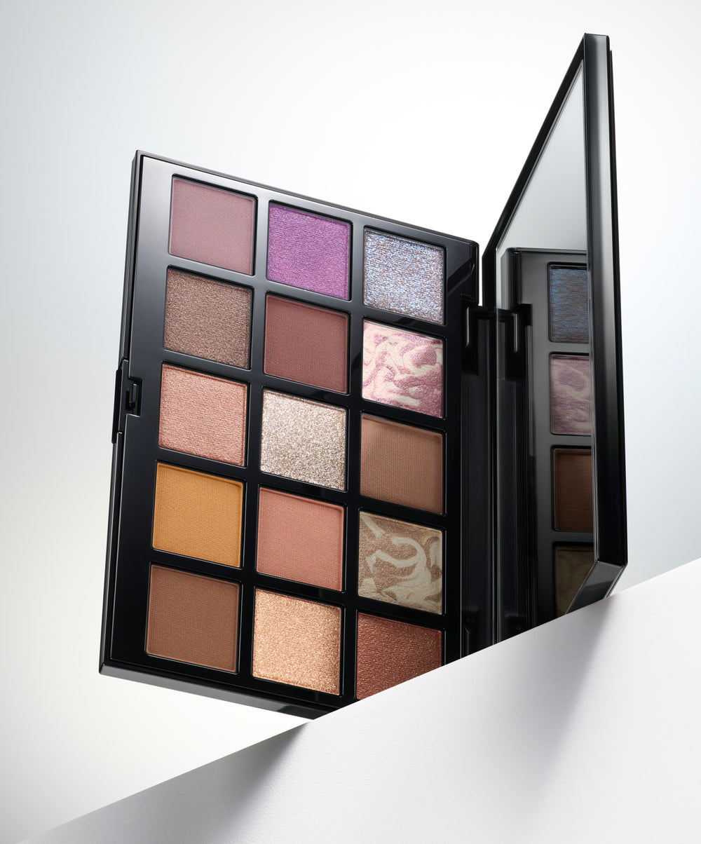 "LOCK THE BEST MOMENTS" 15th ANNIVERSARY EYESHADOW PALETTE